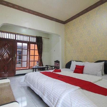 Reddoorz Near Sarangan Lake Magetan Ngoại thất bức ảnh