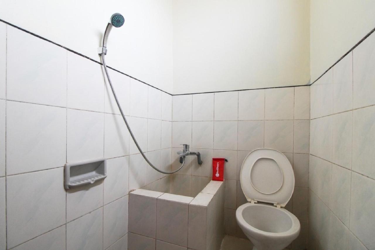 Reddoorz Near Sarangan Lake Magetan Ngoại thất bức ảnh